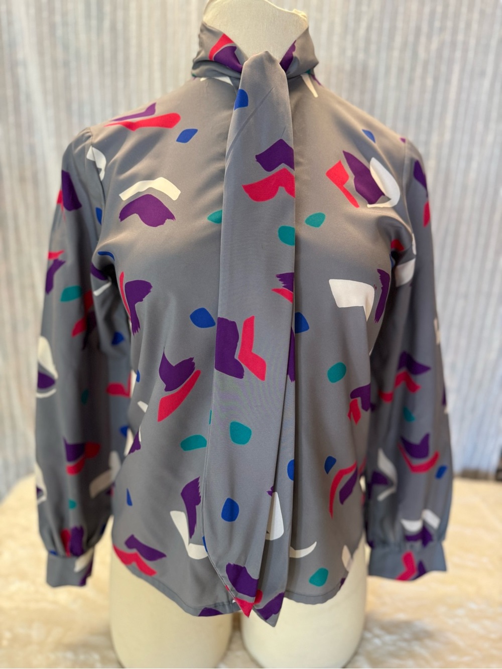 Vintage Abstract 1980’s Print Gray Blouse by Jonquil in Size 8